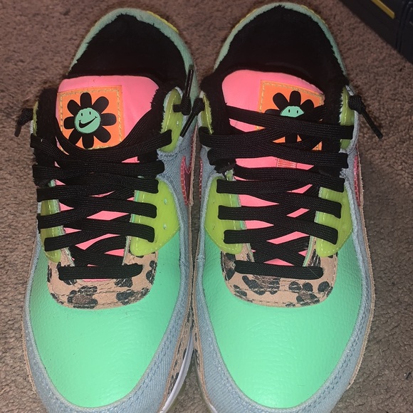 Women’s limited edition Nike Air Max 1 size 6.5. - Picture 2 of 6